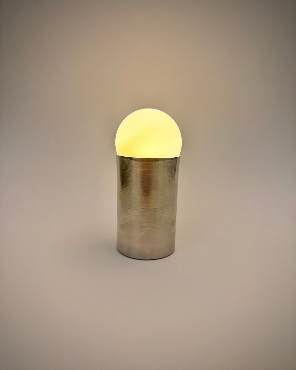Muta Portable Lamp