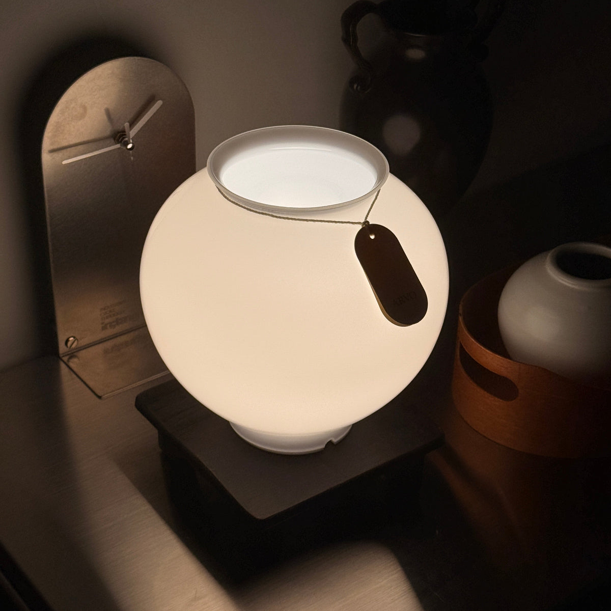 ARVO Delluna Portable LED Lamp