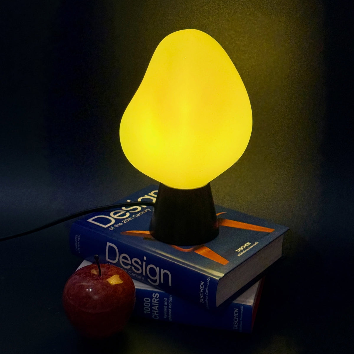 NAMU Glass Table Lamp